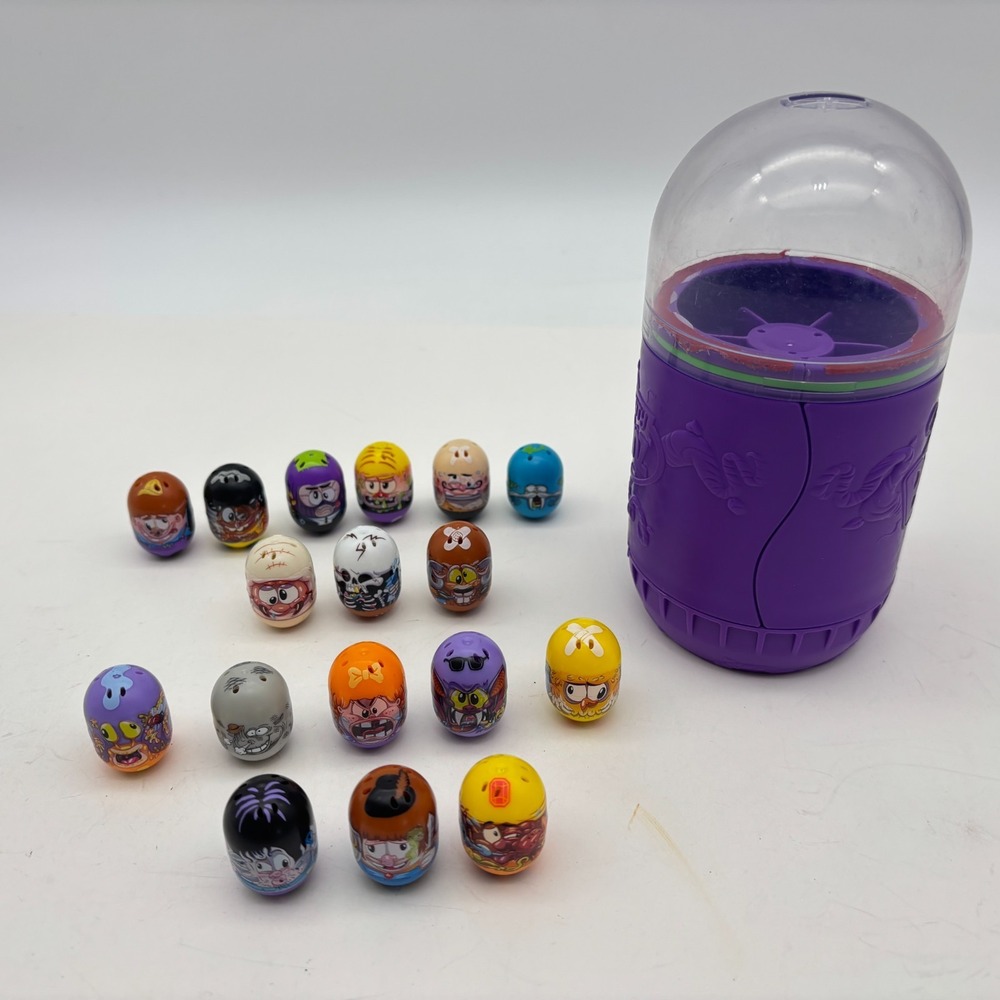 Mighty Beanz Lot of 17 with Storage Capsule Skeleton Barber Bat Sloppy Potter